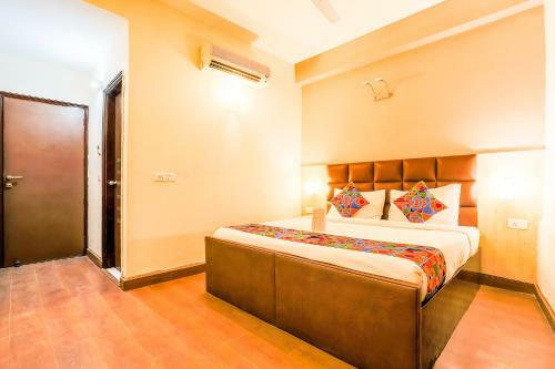 Hotel Treebo Conclave Riviera Greater Kailash