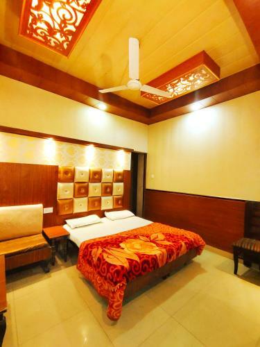 Hotel Revoli Amritsar