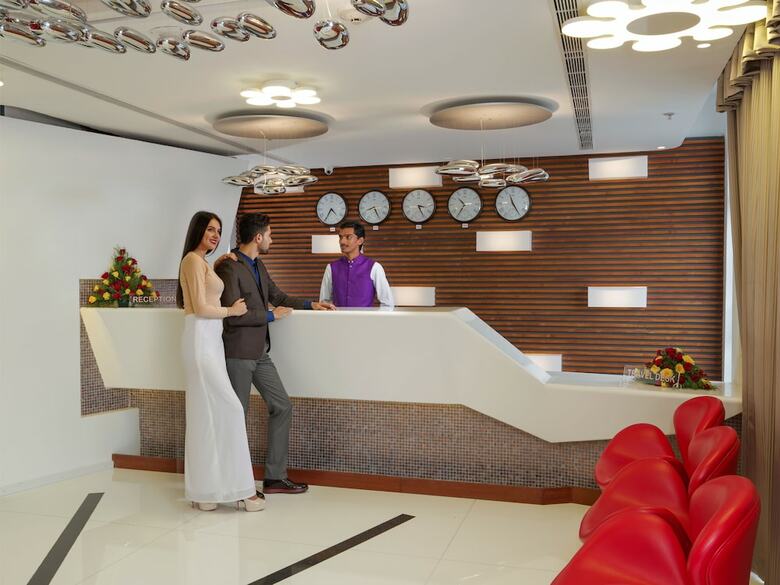 Hotel The Blooms Cochin