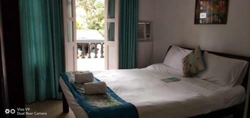 Hotel Treebo Santiago Beach Resort