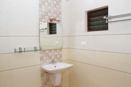 Hotel Pearl Beach Bungalow