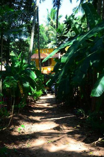 Hostal Vaiga Home Stay
