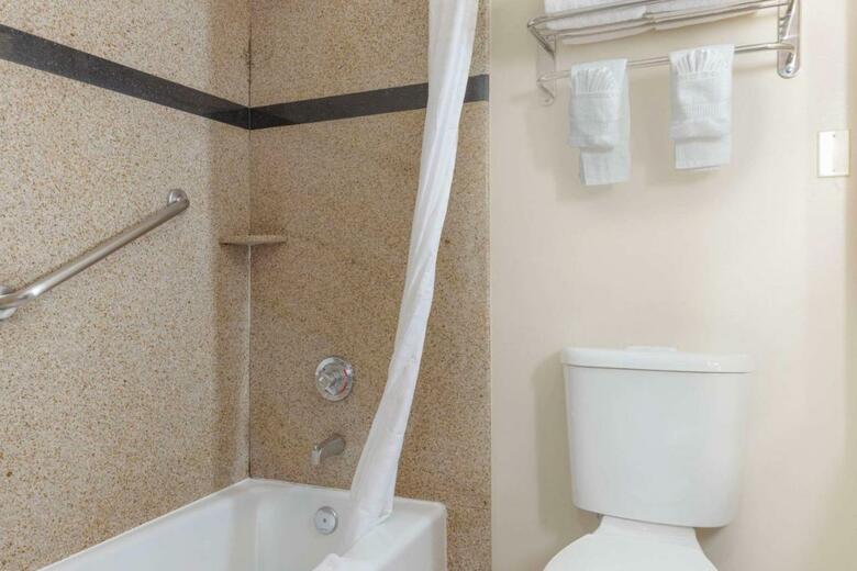 Hotel Comfort Suites Marina
