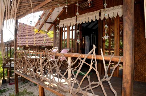 Hostal Little India Beach Cottages