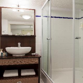 Hotel Comfort Suites Annecy Seynod