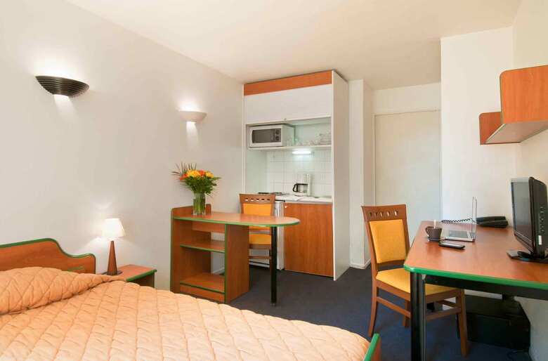 Aparthotel Adagio Access La Defense Leonard De Vinci