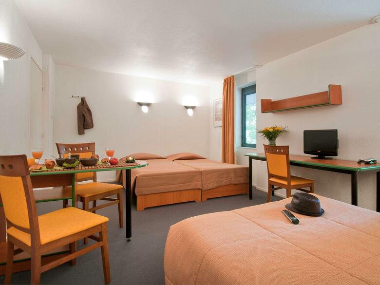 Aparthotel Adagio Access La Defense Leonard De Vinci