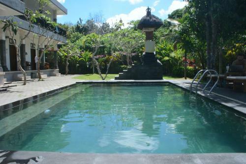 Hostal Uluwatu Made Guesthouse