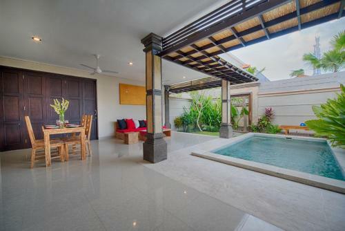 Hotel Puri Canggu Villas & Rooms