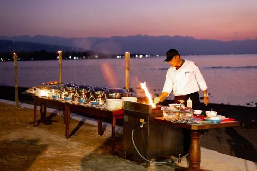 Hotel Kubu Beach Lovina