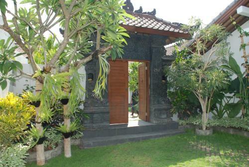 Villa In Central Seminyak