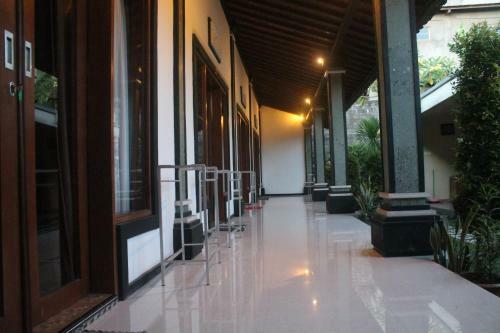 Hostal Nyoman Guest House