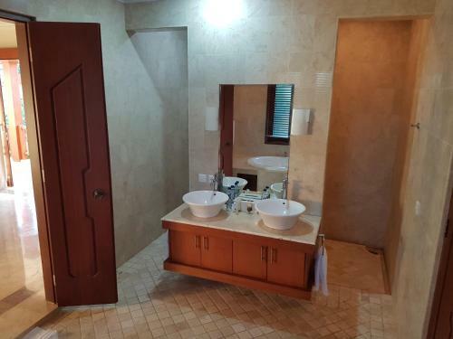 Hostal Lily Luxury Suites