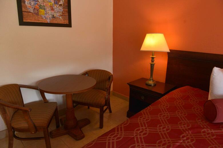Motel Econo Lodge North