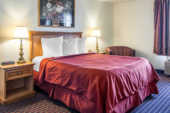 Hotel Quality Inn & Suites