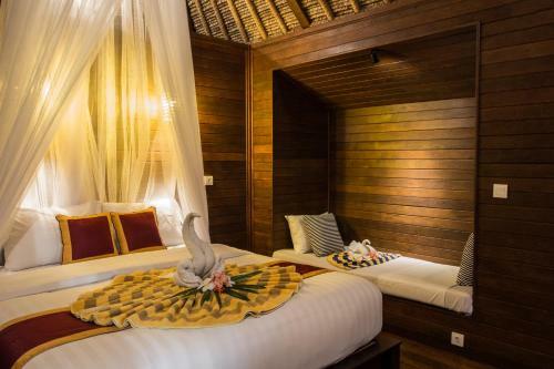 Koji Garden Huts - Chse Certified