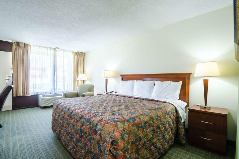 Hotel Quality Inn & Suites