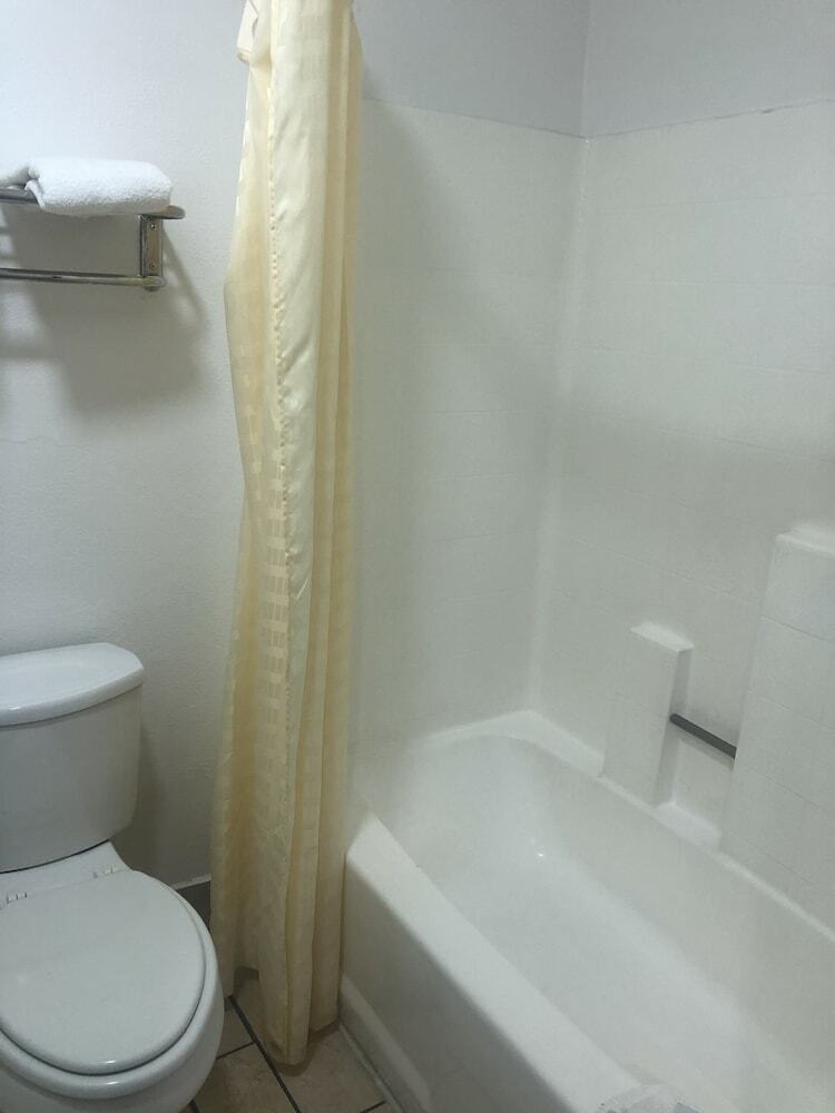 Hotel Econo Lodge South