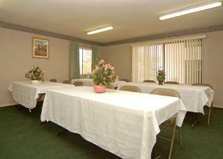 Hotel Econo Lodge South