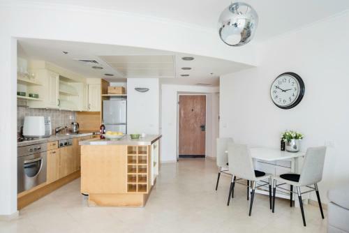 Sea N' Rent - Beachfront Apartments Tel Aviv