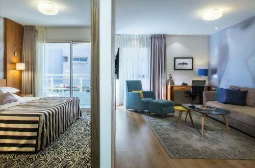 The Lusky- Great Small Hotel