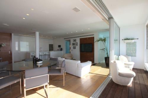 Sea Apartment