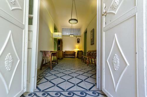 Bed & Breakfast Jerusalem Garden Home