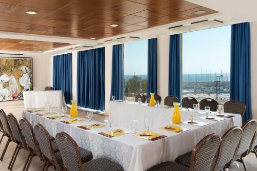 Hotel Leonardo Art Tel Aviv By The Beach