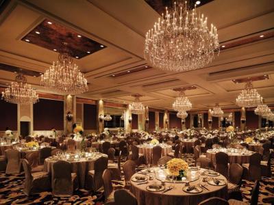 Pudong Shangri-la East Hotel