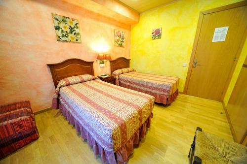 Hotel Hostal Vall D'�neu