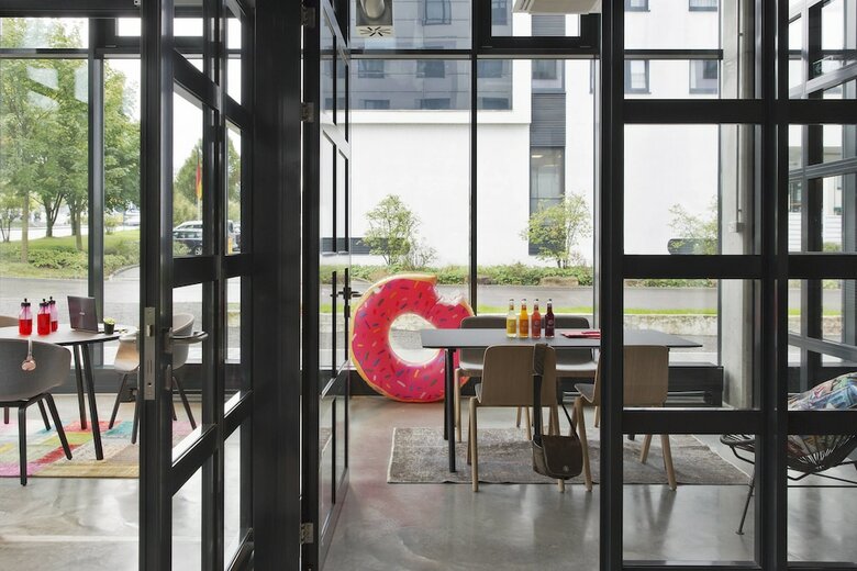 Hotel Moxy Stuttgart Airport/messe
