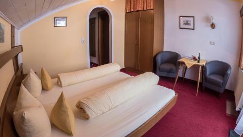 Hostal Apart-pension Haus Arina