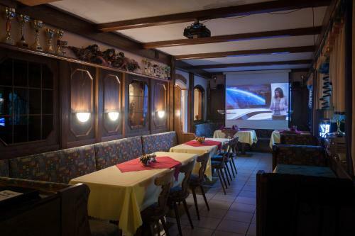 Hostal Hotel & Kurpension Weiss
