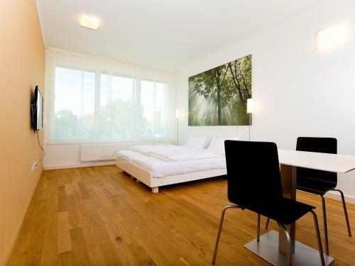 Prater Apartments