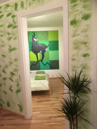 Jack's Lake & Mountain (jlm) Hostel