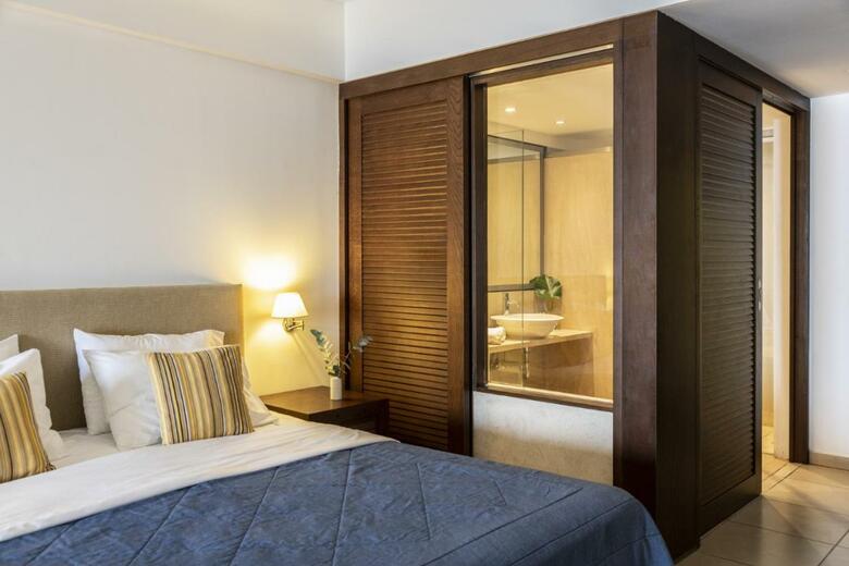 Hotel Apostolata Island Resort And Spa
