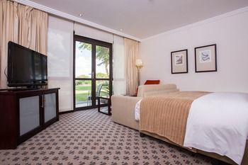 Phakalane Golf Estate Hotel