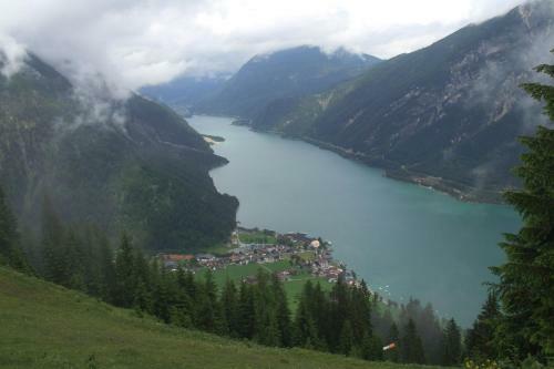 Hostal Landhaus Achental