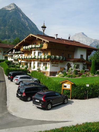 Hostal Landhaus Achental
