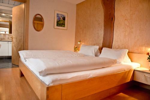 Hostal Alpengasthaus Muntafuner St�bli