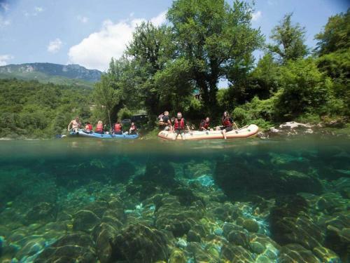 Rafting Camp Tara Center Tri Vodenice