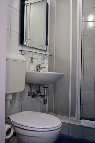 Hostal Ada Hotel