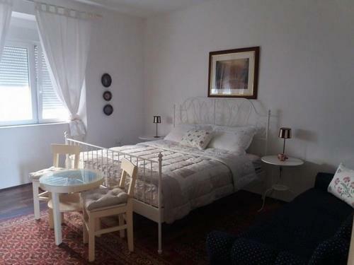 Hostal Apartments & Rooms Little Rock