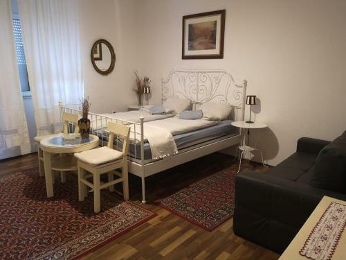 Hostal Apartments & Rooms Little Rock