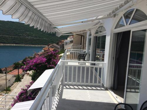Apartmani Borna