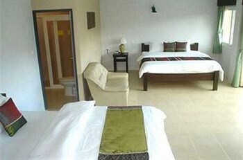 Hotel Bacchus Home Resort