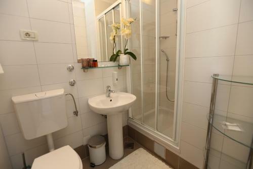 Apartments Lavica Beach Dumi?i?