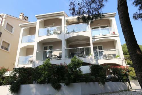 Apartments Lavica Beach Dumi?i?