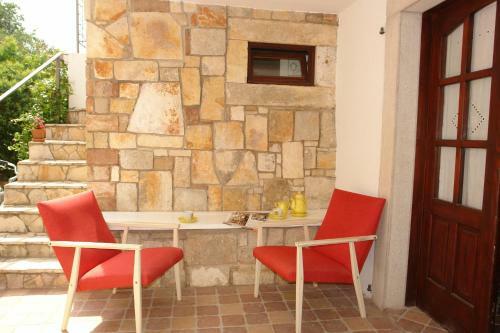 Old Stone Holiday Home