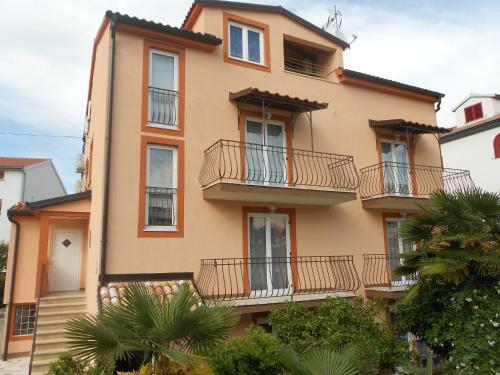 Two-bedroom Apartment In Rovinj/istrien 11571